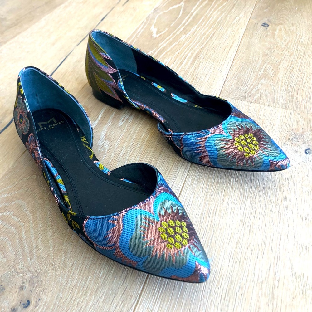 Marc Fisher Flats